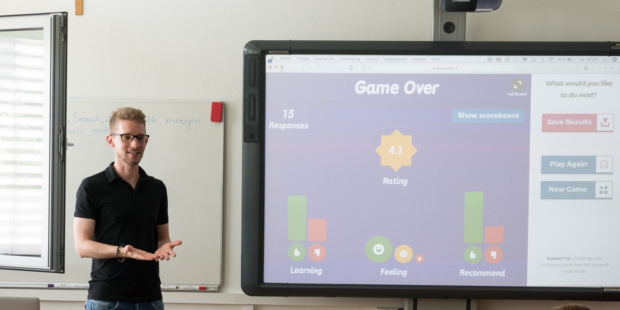 Interactive Screens for Classrooms Interactive Screens for Boardrooms